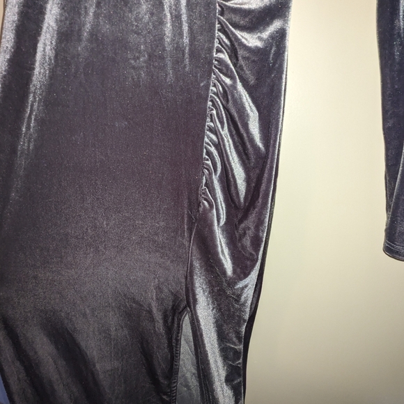 Dress - Picture 2 of 4